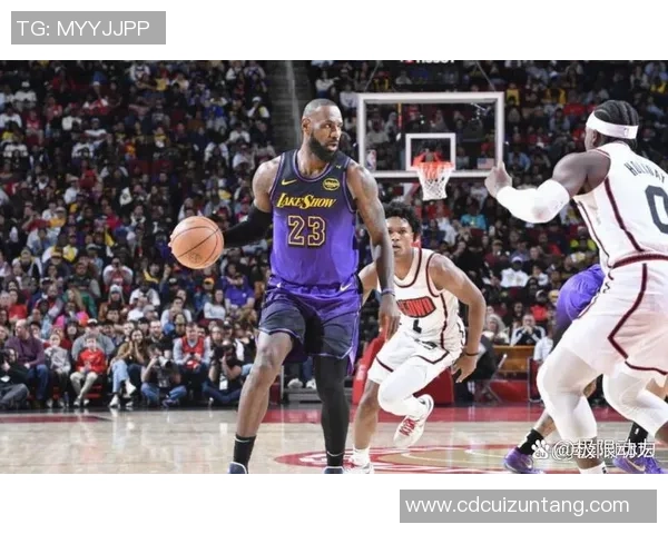 湖人对决热火第五场上半场精彩回顾与关键时刻分析