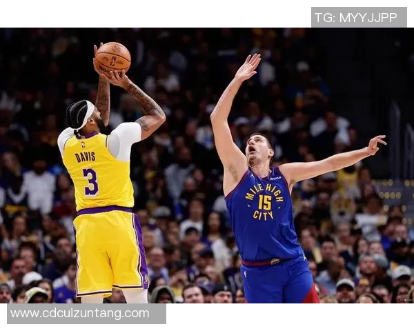 湖人勇士激战最后一分钟决胜时刻精彩回顾与分析